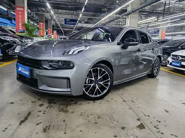 2021 Lynk & Co 03