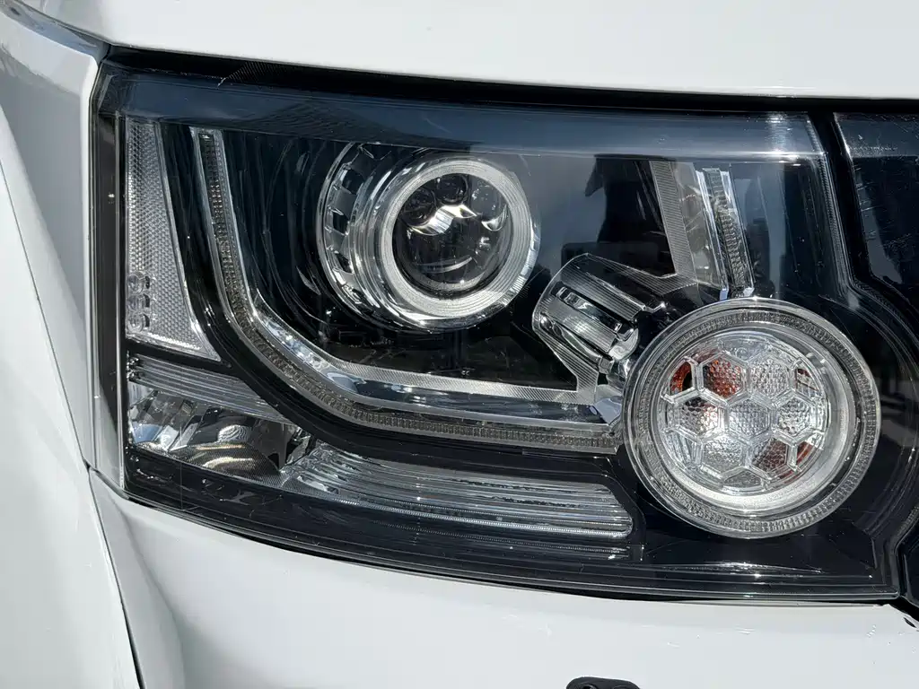 Land Rover Discovery 2013 3.0 SDV6 HSE