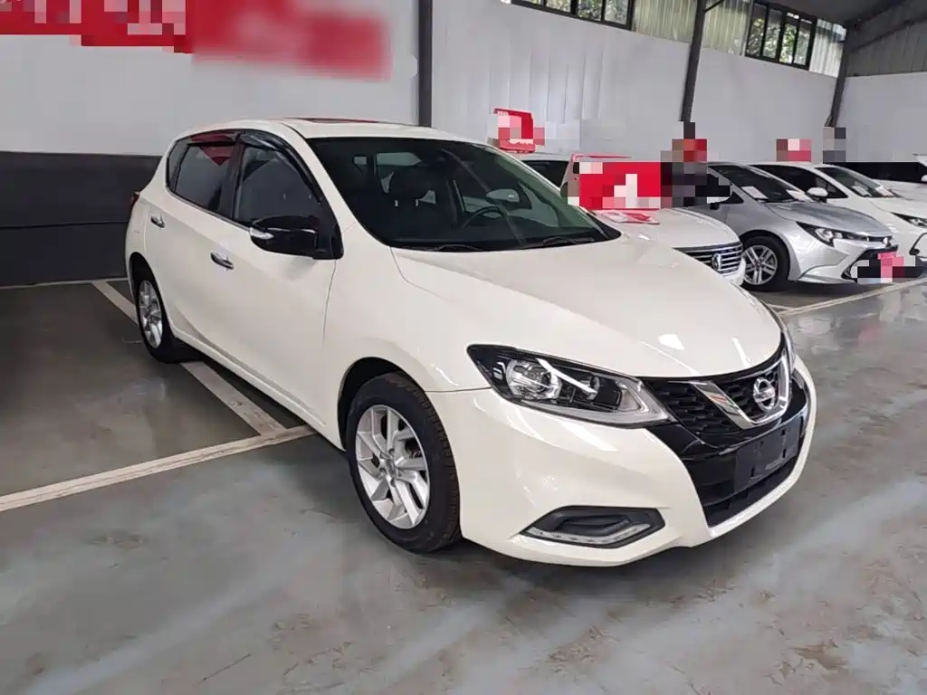 Nissan Tiida — миниатюра 4