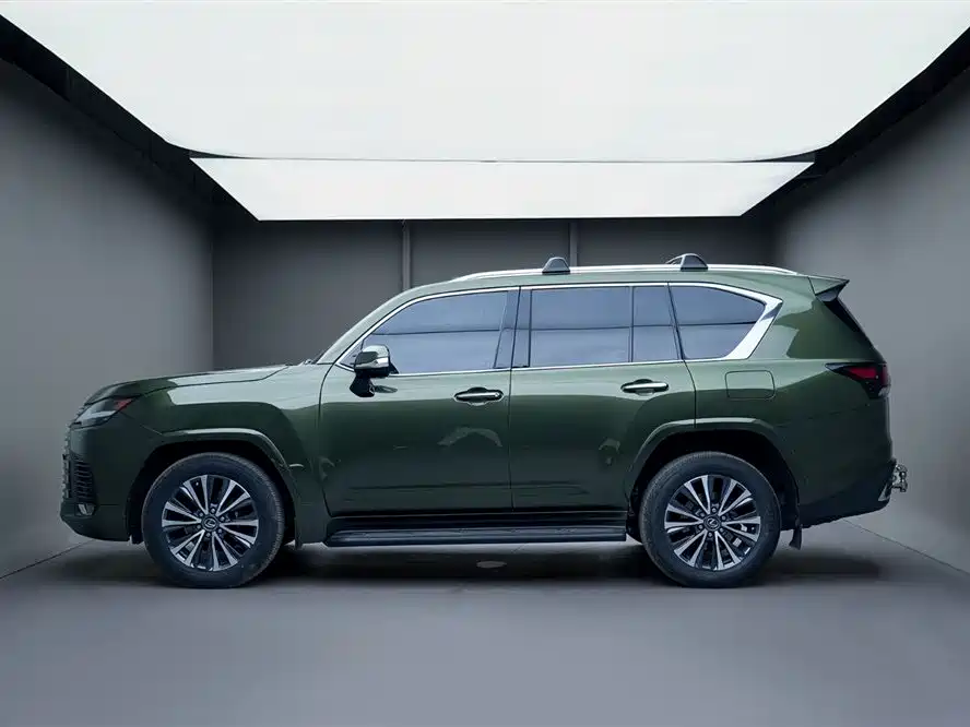 Lexus LX 2022 600 Luxury