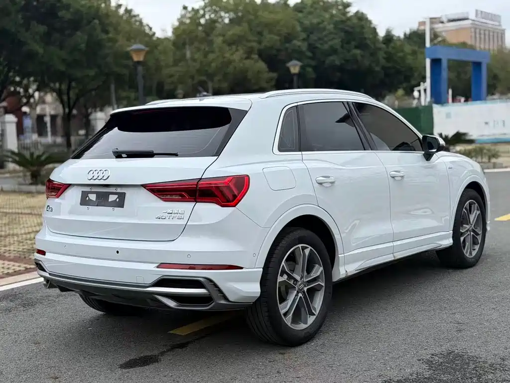Audi Q3 — фотографии объявления, Фото 11