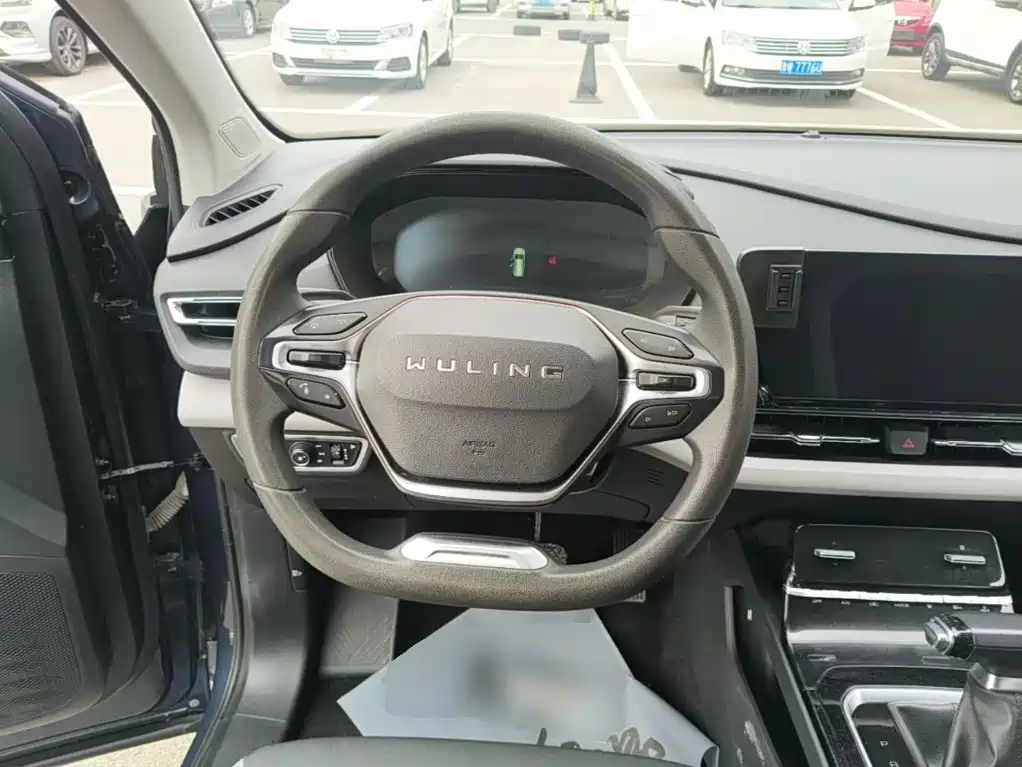 Wuling Victory — миниатюра 11