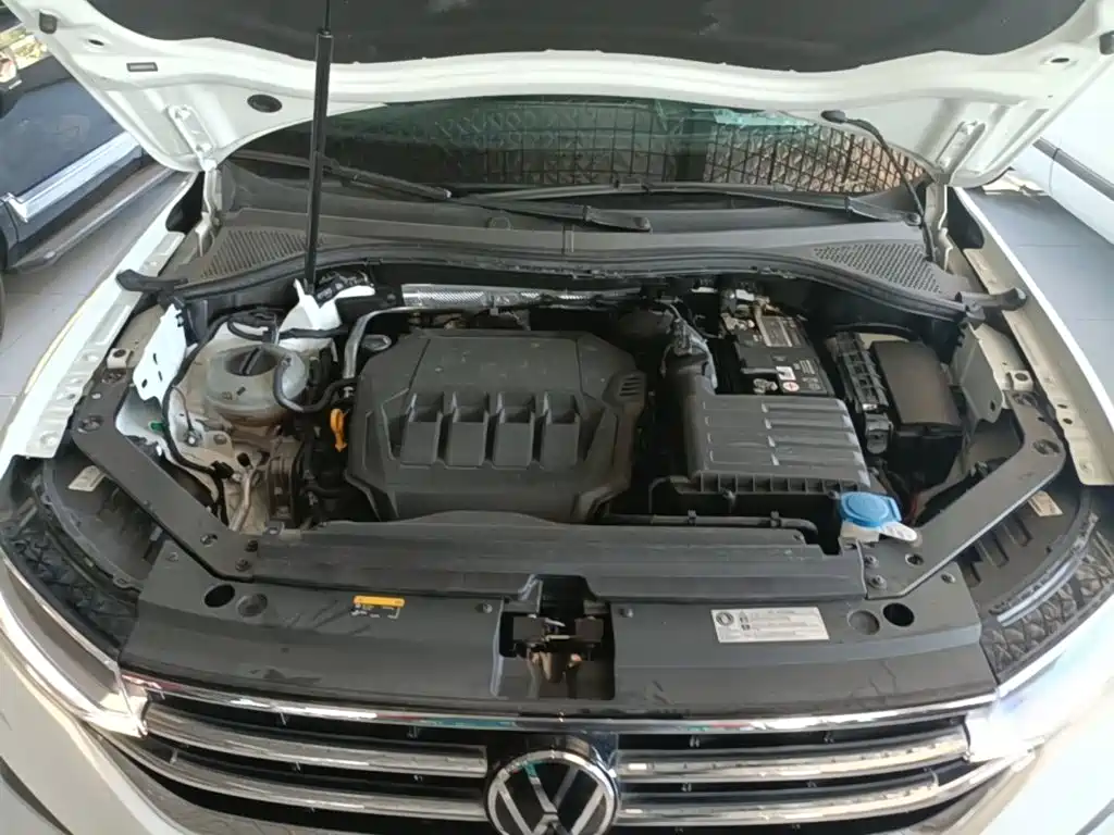 Volkswagen Tiguan L — миниатюра 20