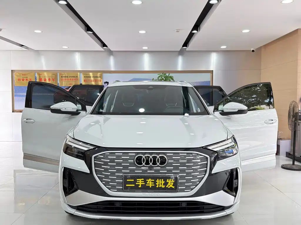 Audi Q4 e-tron — фотографии объявления, Фото 16