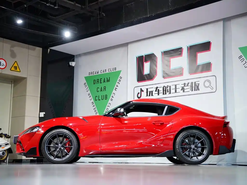 Toyota Supra — миниатюра 4