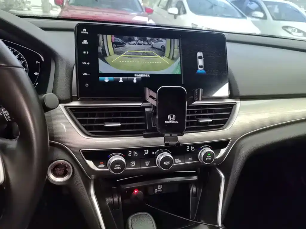 Honda Accord — миниатюра 13