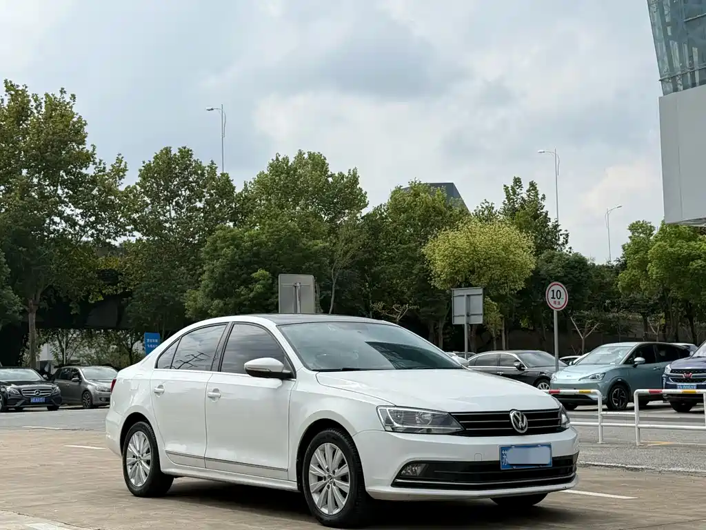 Volkswagen Sagitar — миниатюра 3