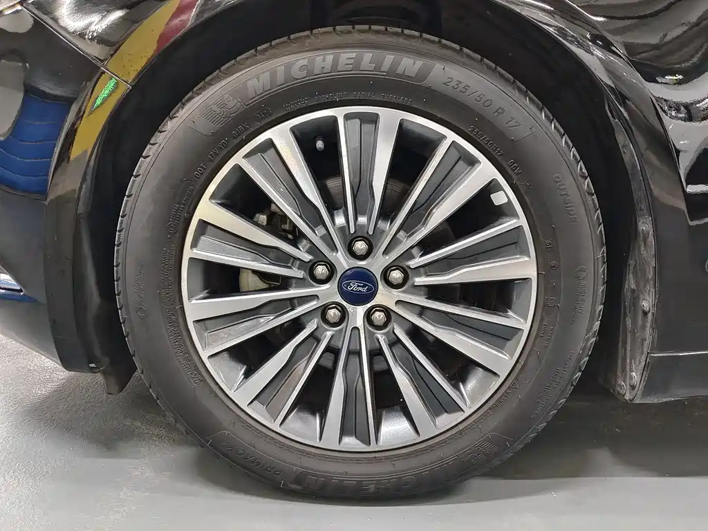 Ford Mondeo — миниатюра 13