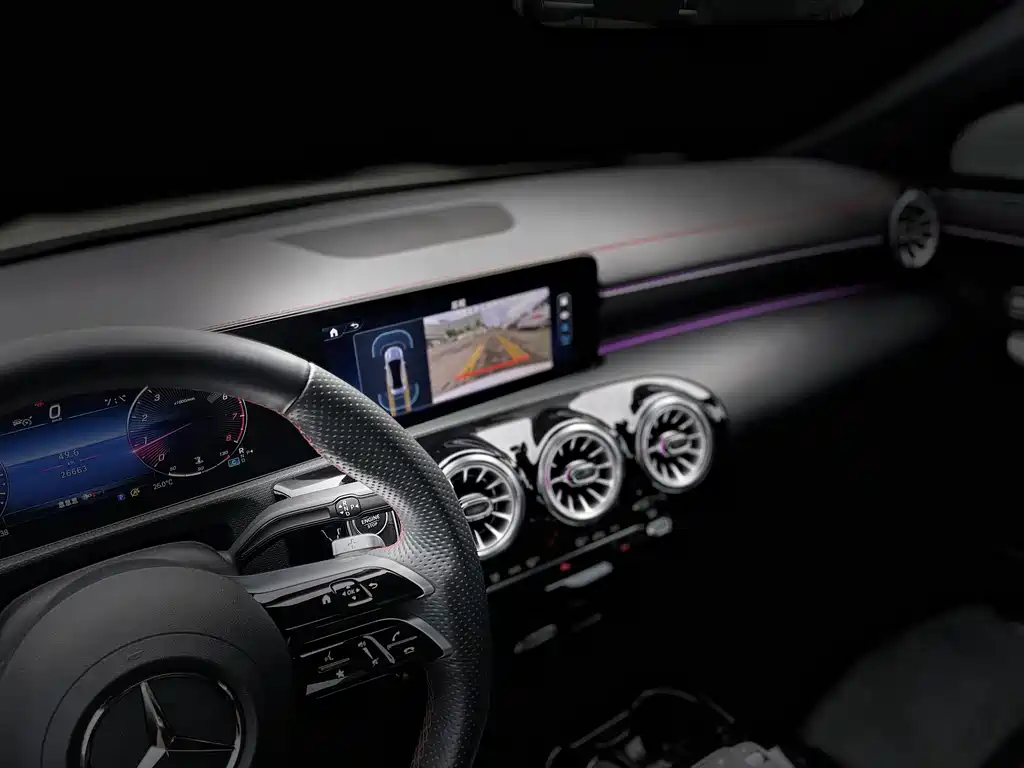Mercedes-Benz A-Class — миниатюра 12