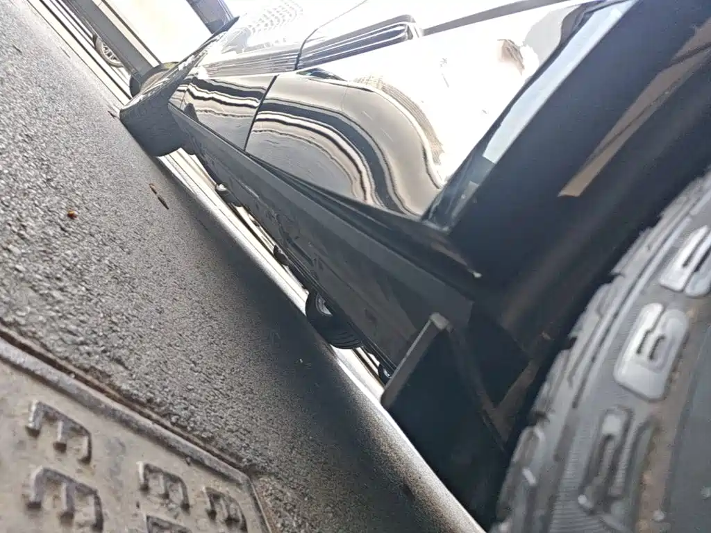 Cadillac Lyriq — миниатюра 22