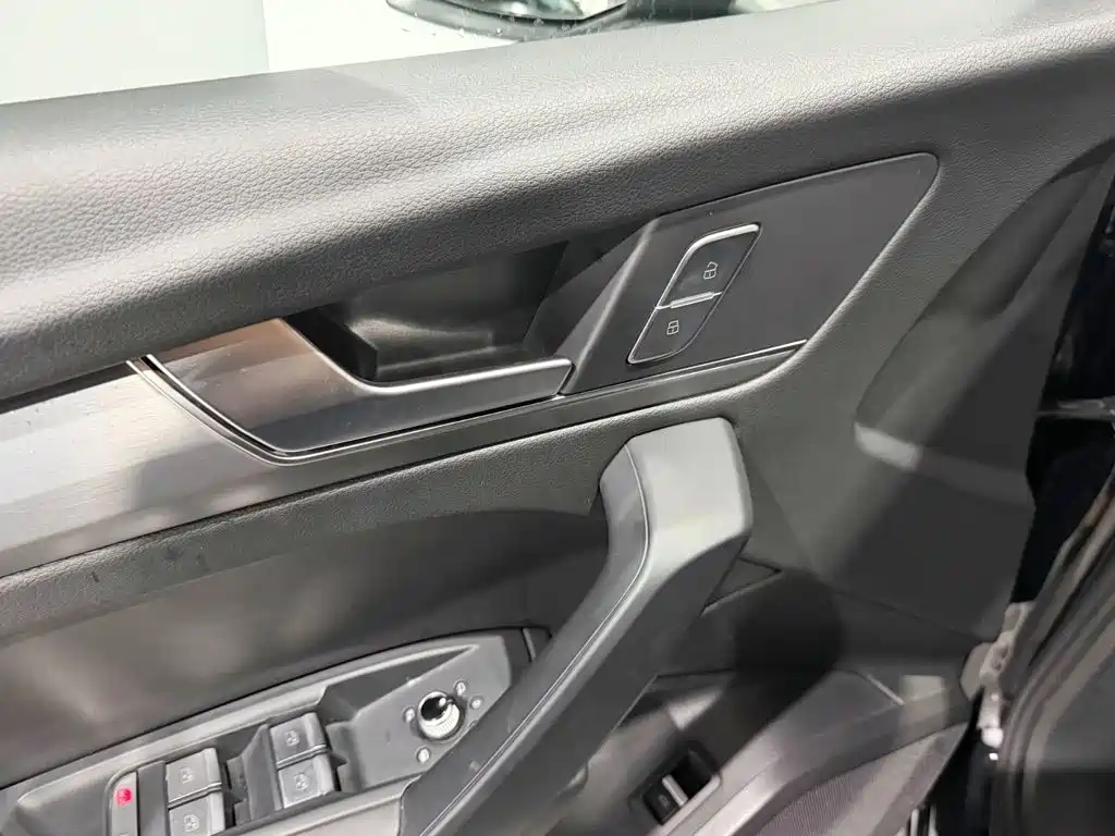 Audi Q5L — миниатюра 7