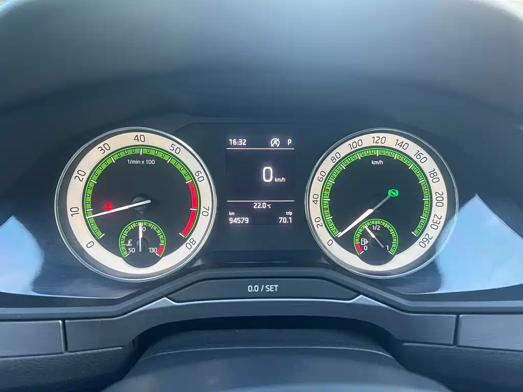 Skoda Superb — миниатюра 13