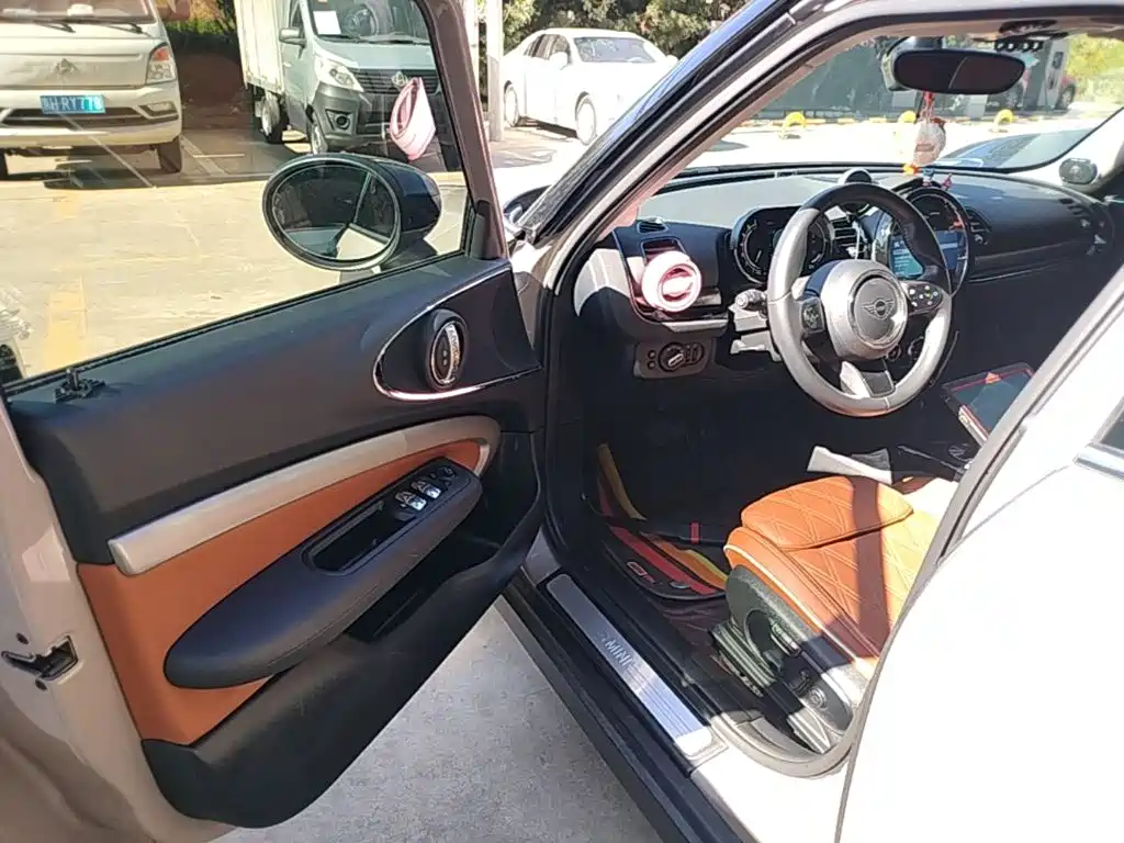 MINI Mini Clubman — миниатюра 16