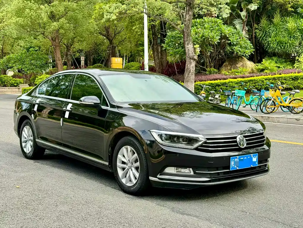 Volkswagen Magotan 2017 330TSI DSG Lead