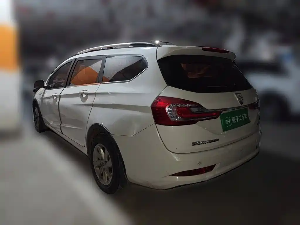 Baojun 310W — миниатюра 4