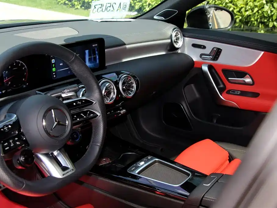 Mercedes-Benz CLA A MG 2025 AMG CLA 35 4MATIC