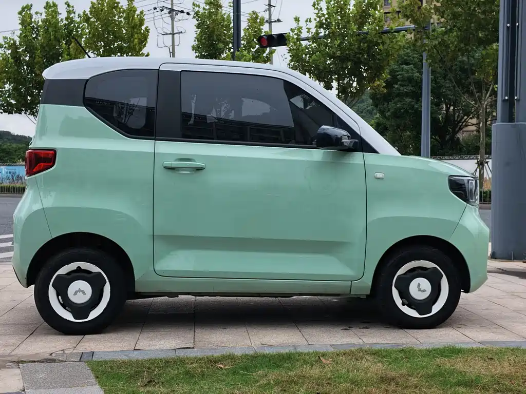 Wuling MINIEV — миниатюра 7