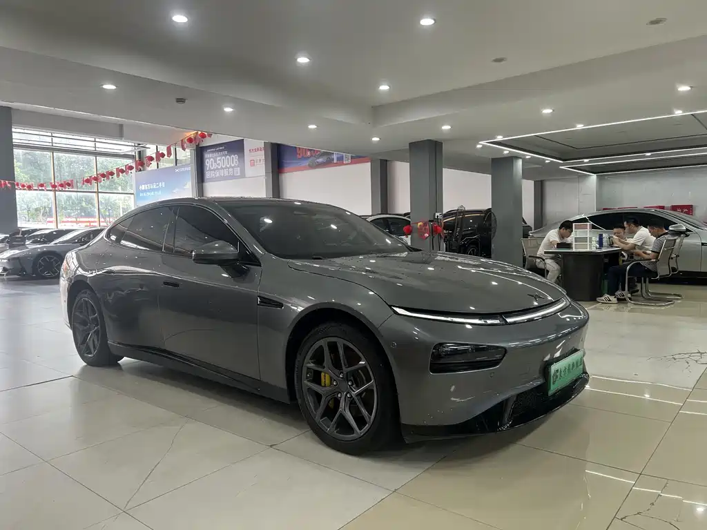 XPeng P7 — миниатюра 3