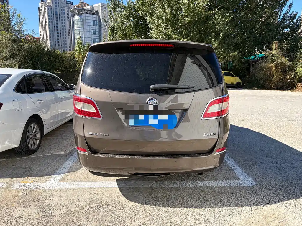 Buick GL8 — миниатюра 3
