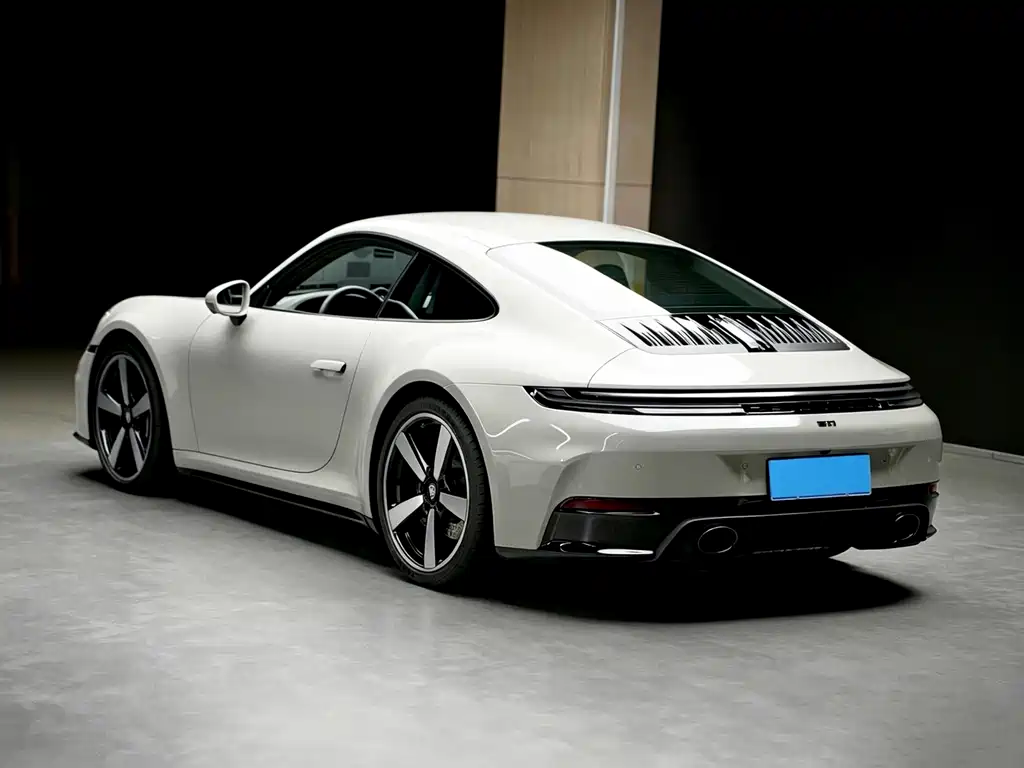 Porsche 911 2025 Carrera 3.0T