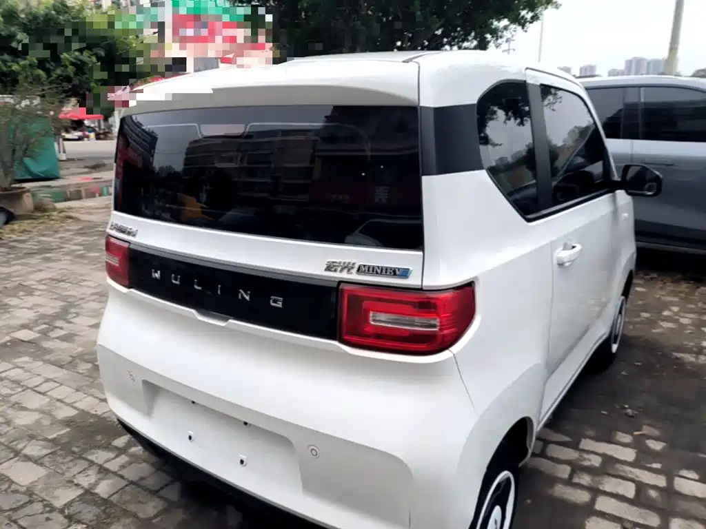 Wuling MINIEV — миниатюра 7