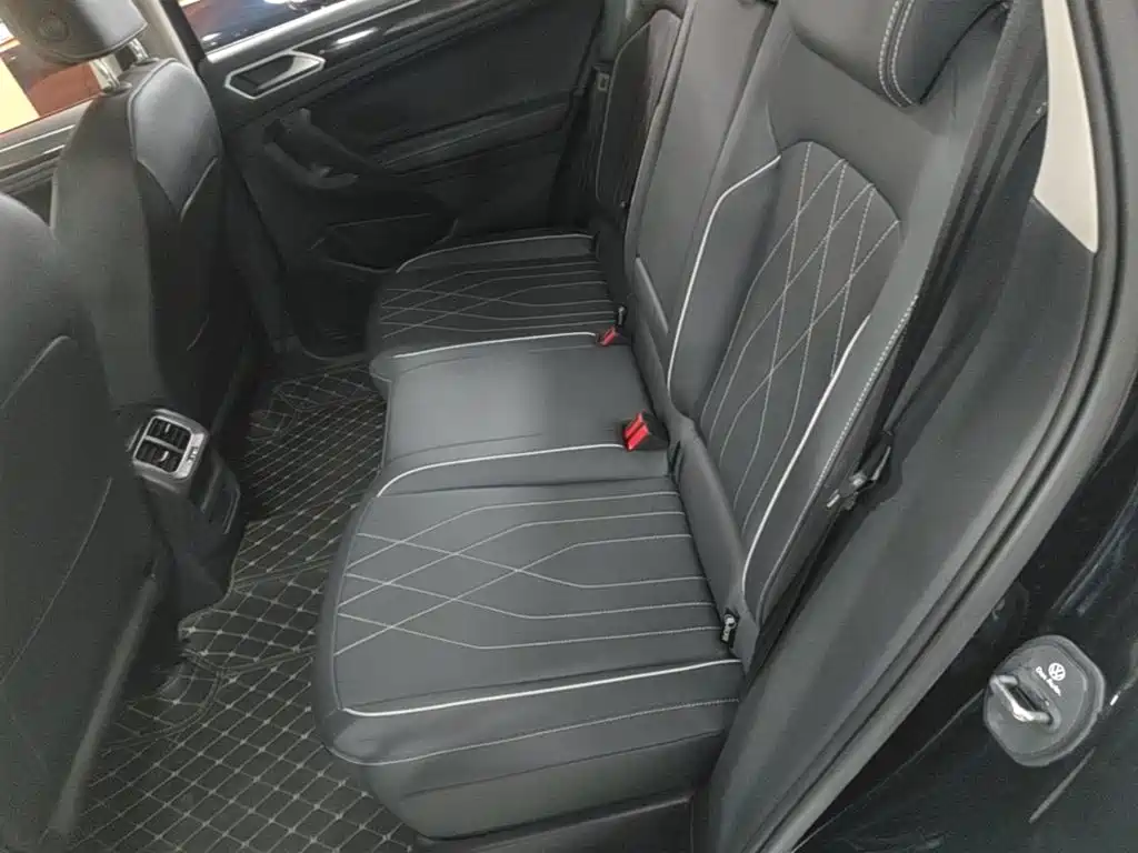 Volkswagen Tiguan L — миниатюра 17