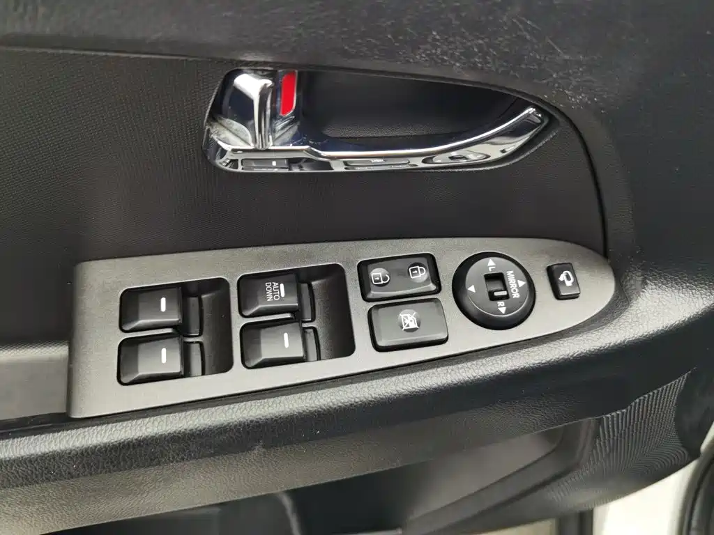 Kia Sportage — миниатюра 9