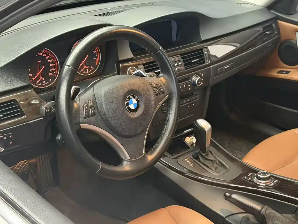 BMW 3 Series 3 2011 325i Luxury