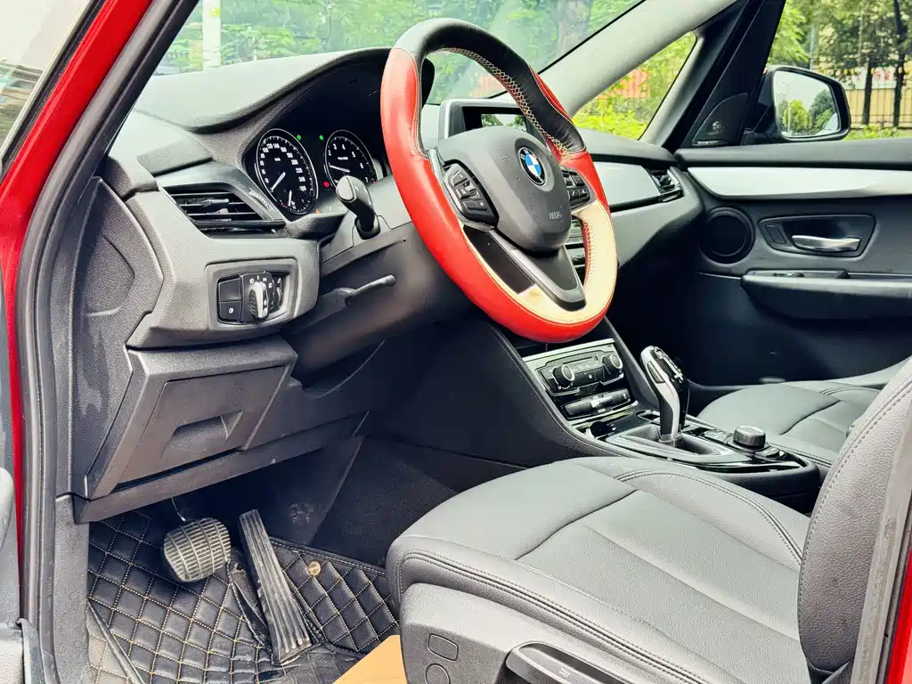 BMW 2 Series Gran Tourer — миниатюра 10