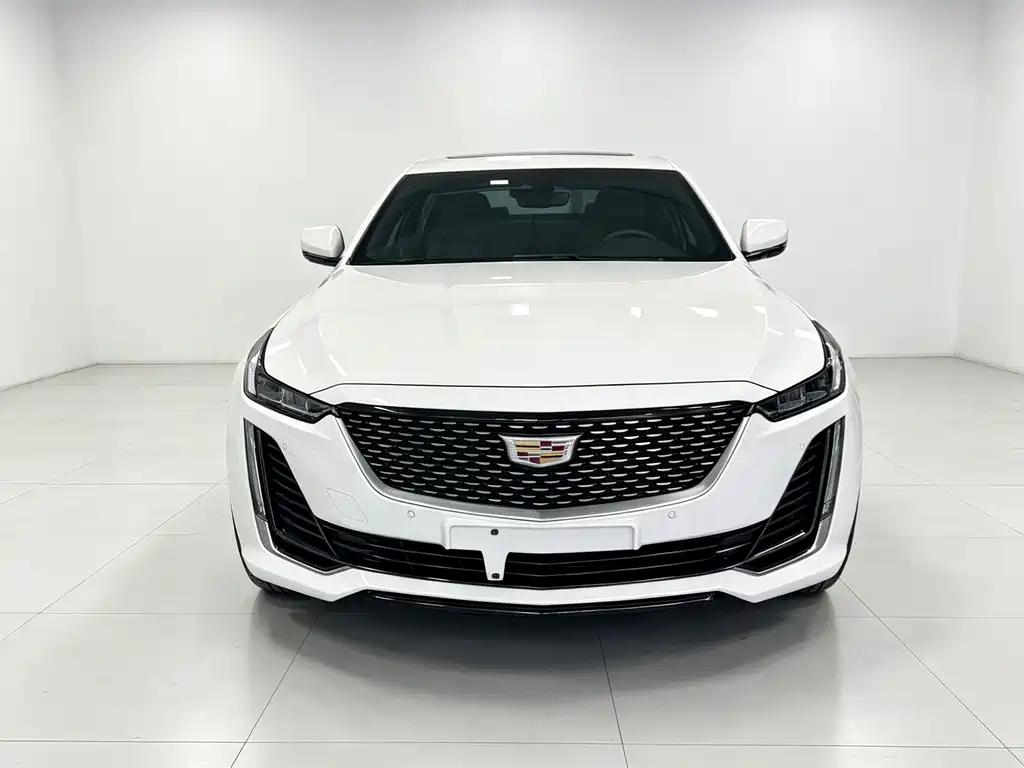 Cadillac CT5 — миниатюра 2