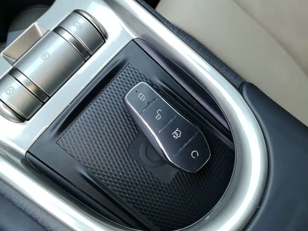 BYD Dolphin — миниатюра 9