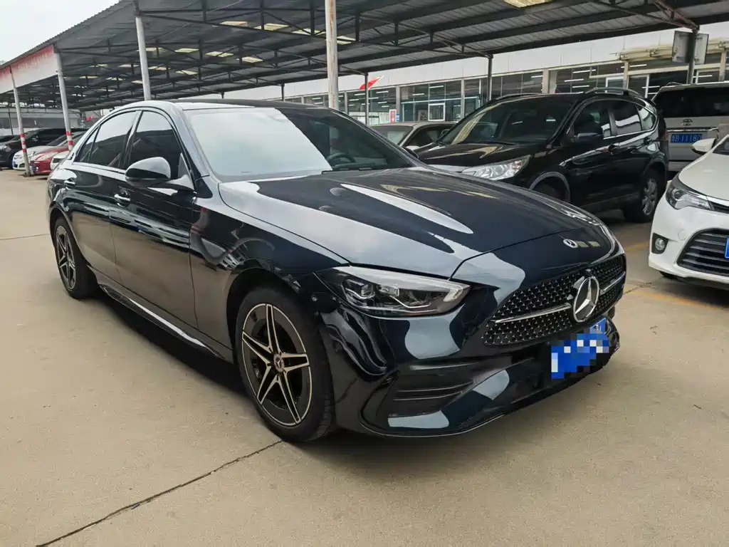 Mercedes-Benz C-Class — миниатюра 3