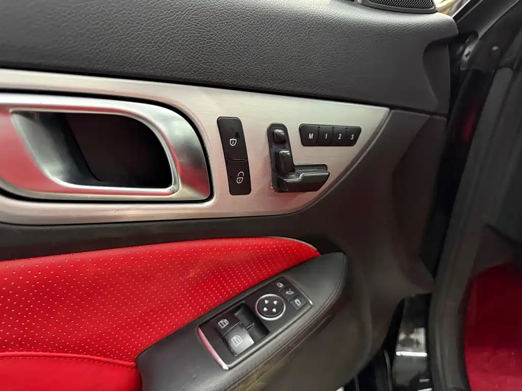 Mercedes-Benz SLK 2011 SLK 200 Fashion