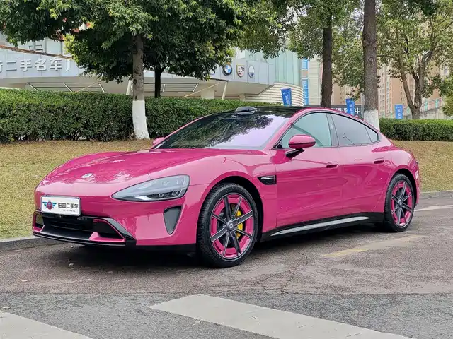 XIAOMI CAR XIAOMI SU7 2025