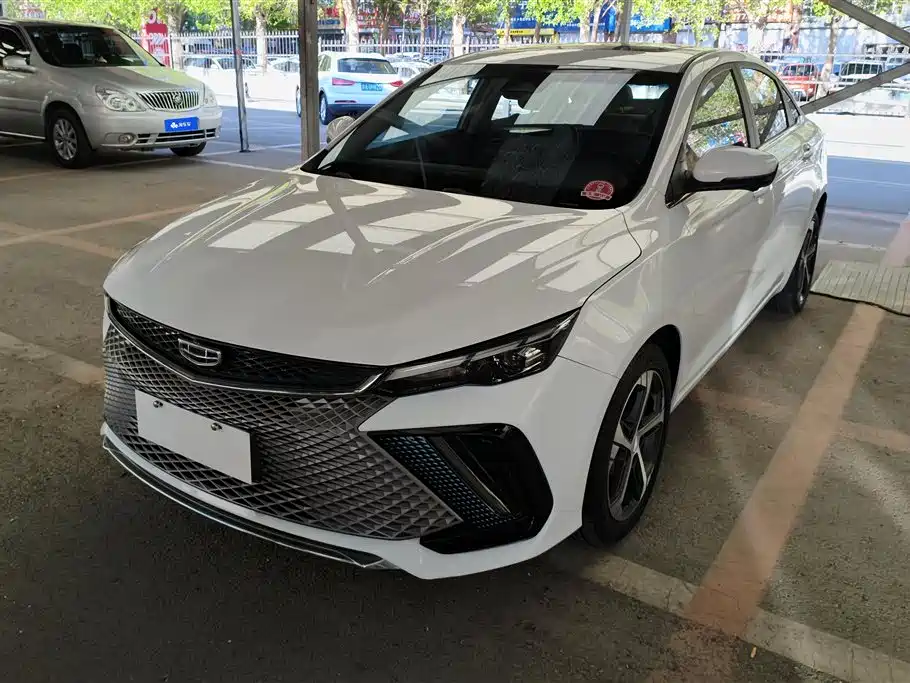 Geely Emgrand L 2022