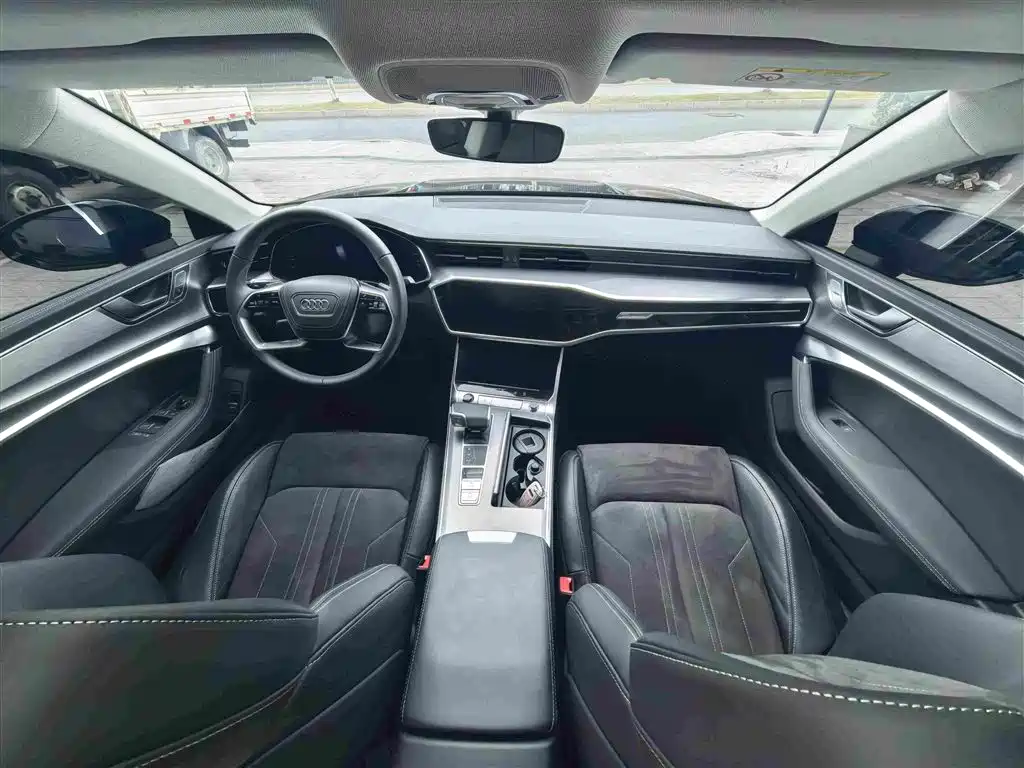 Audi A7L — миниатюра 5