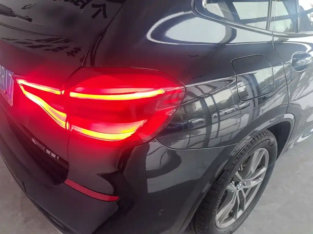 BMW X3 — миниатюра 8