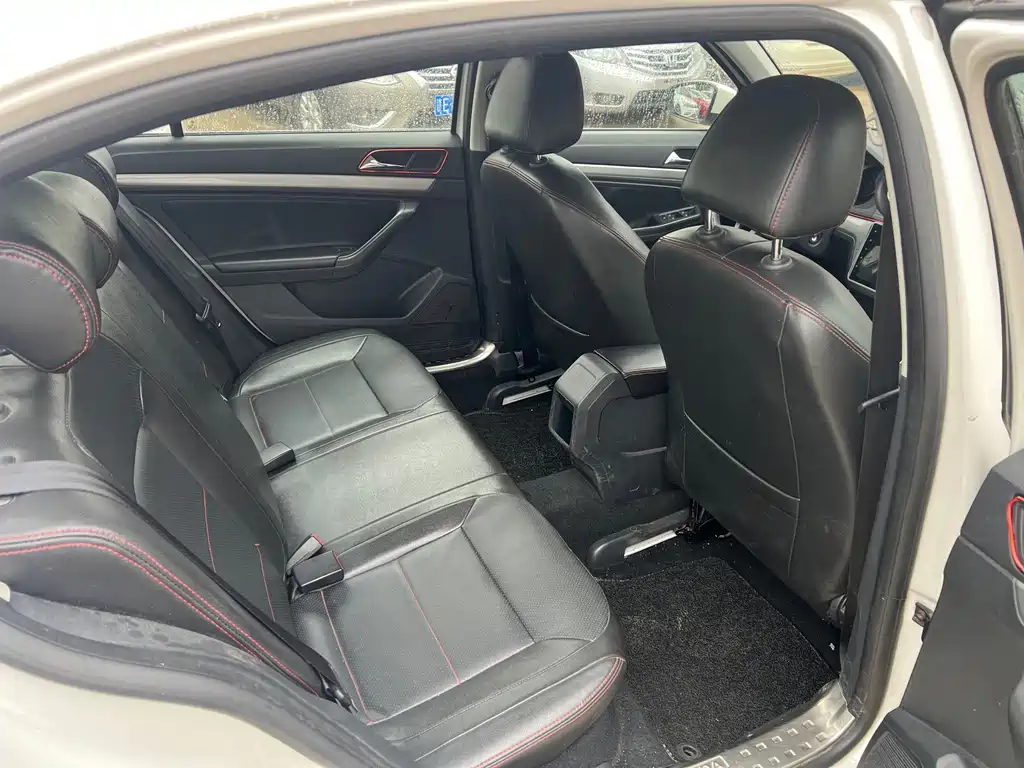 Volkswagen Lavida — миниатюра 12