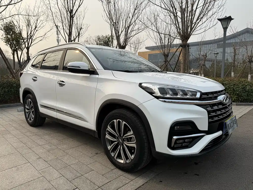 CHERY TIGGO 8