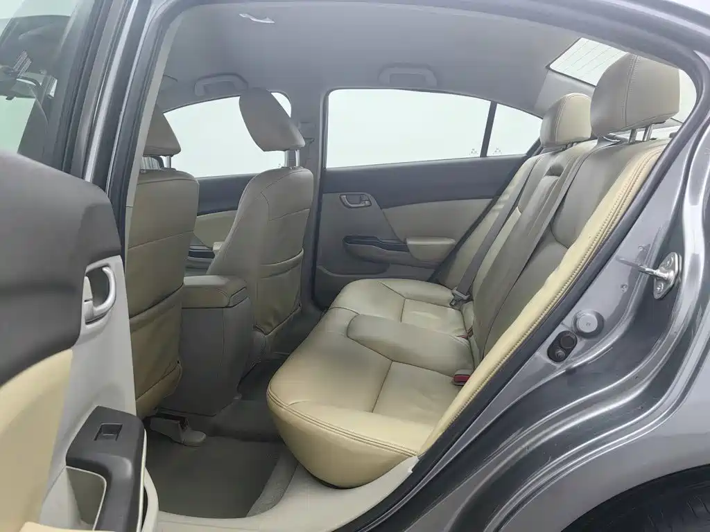 Honda Civic — миниатюра 15