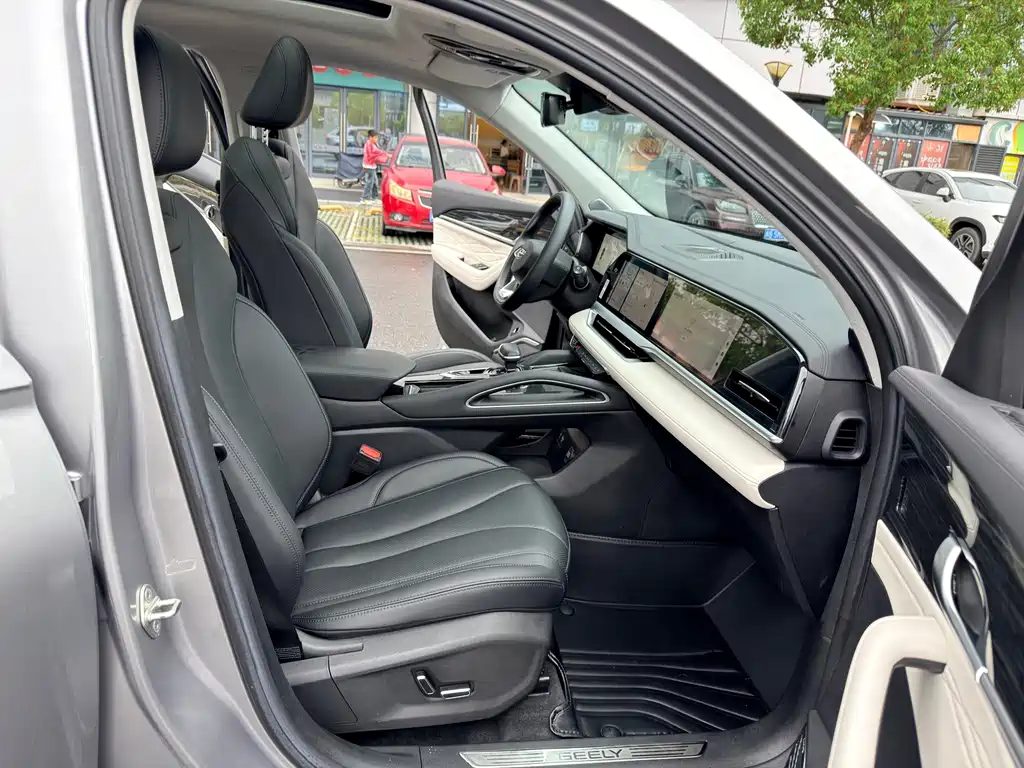 Geely Xingyue L — миниатюра 10