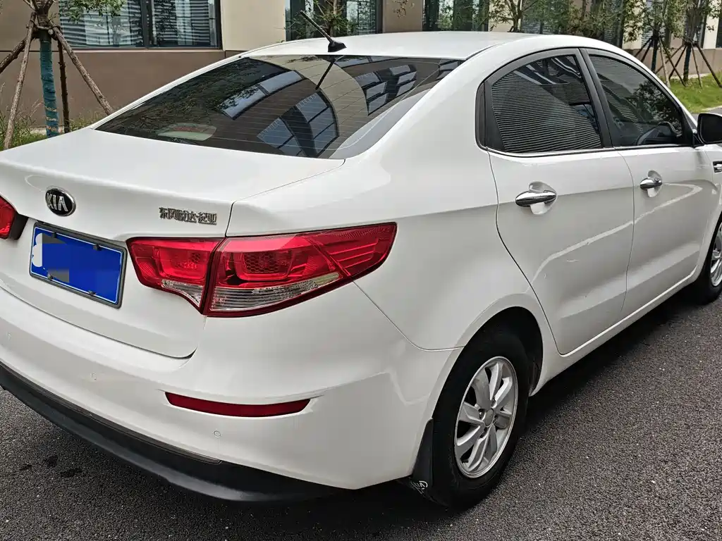 Kia K2 — миниатюра 6