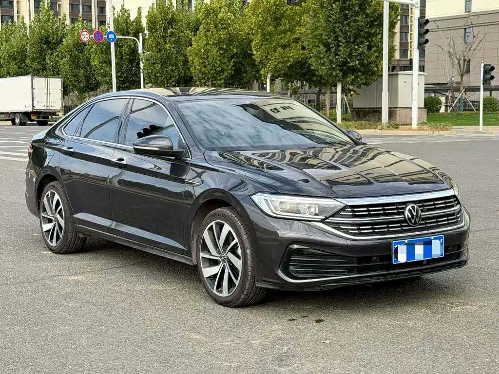 Volkswagen Sagitar — миниатюра 3