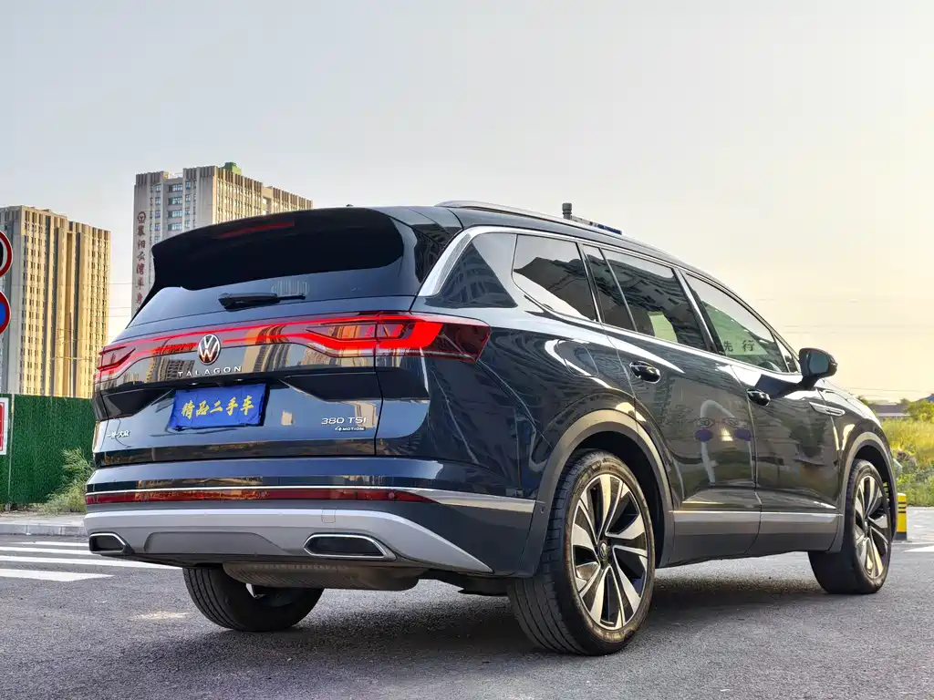 Volkswagen Viloran 2023 380TSI R-Line
