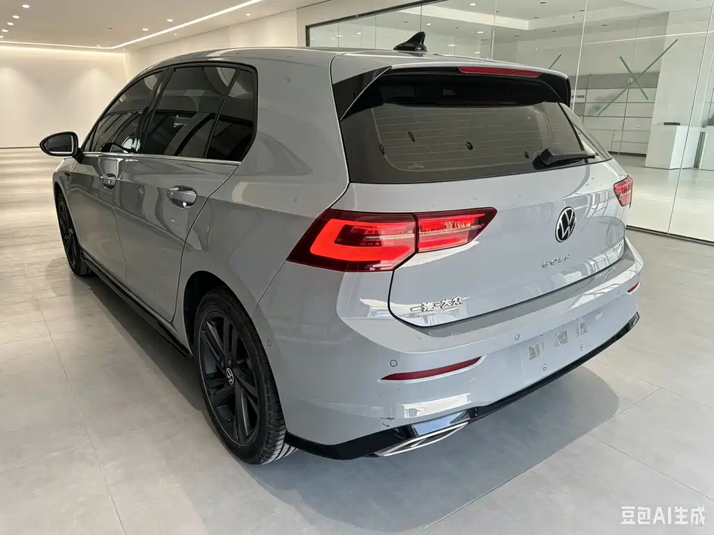 Volkswagen Golf 2023 280TSI DSG R-Line