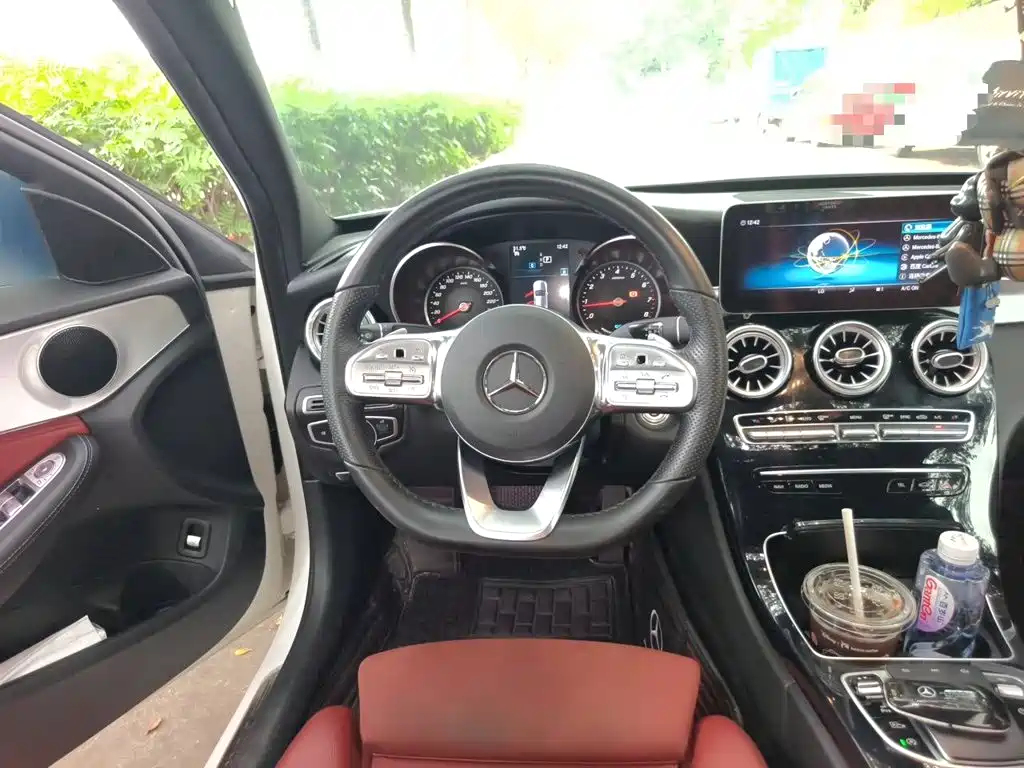 Mercedes-Benz C-Class — миниатюра 3
