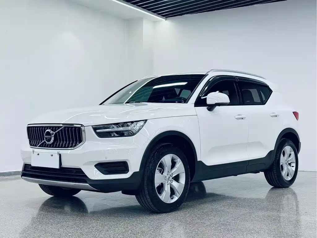 Volvo XC40 2022