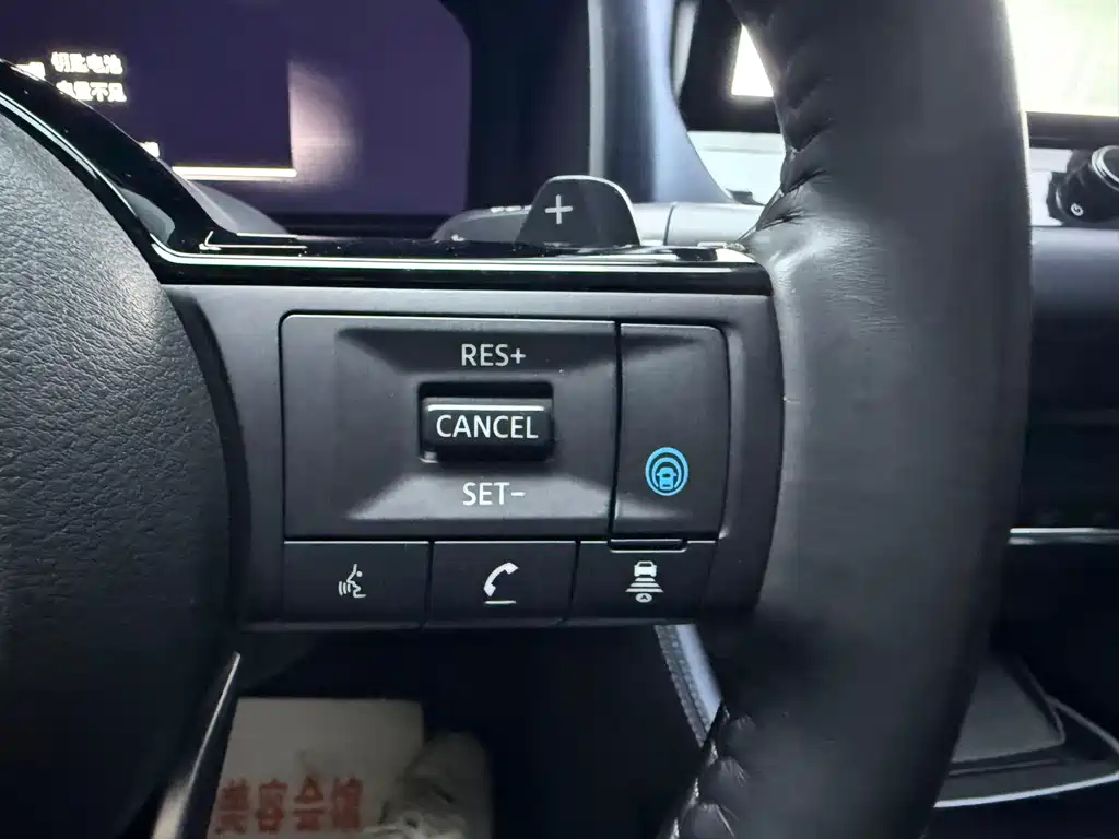 Nissan Qashqai — миниатюра 15