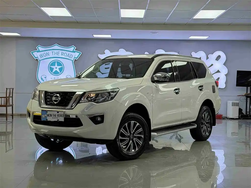 Купить Nissan Terra
