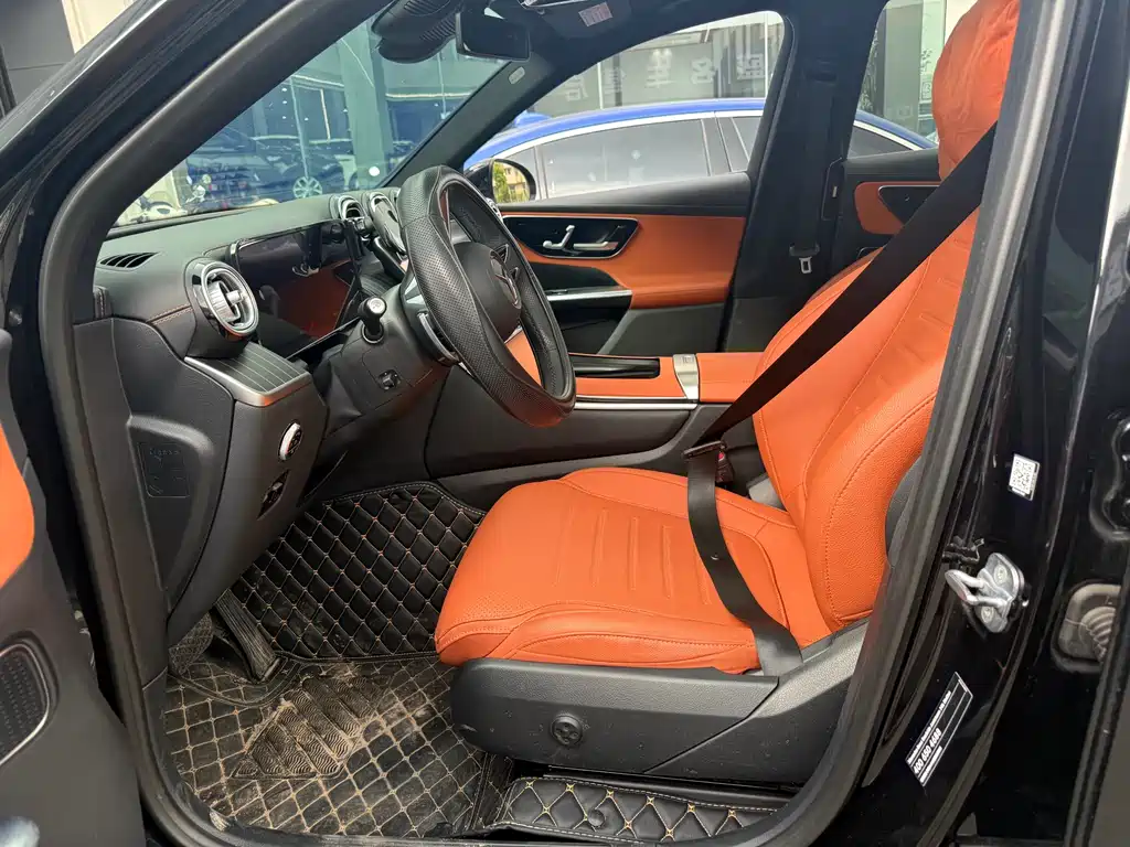 Mercedes-Benz GLC 2023 GLC 300 L 4MATIC 7 мест